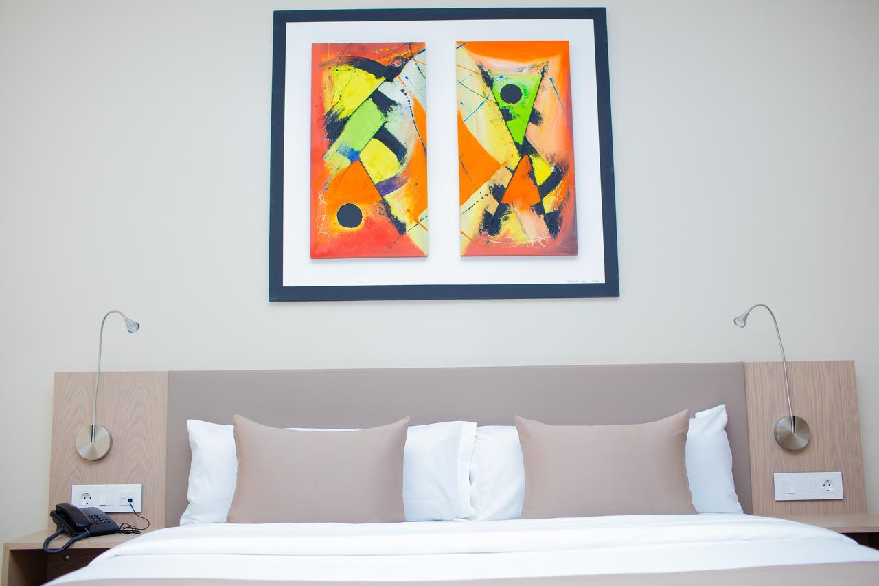 Fly Hotel Libreville Kültér fotó