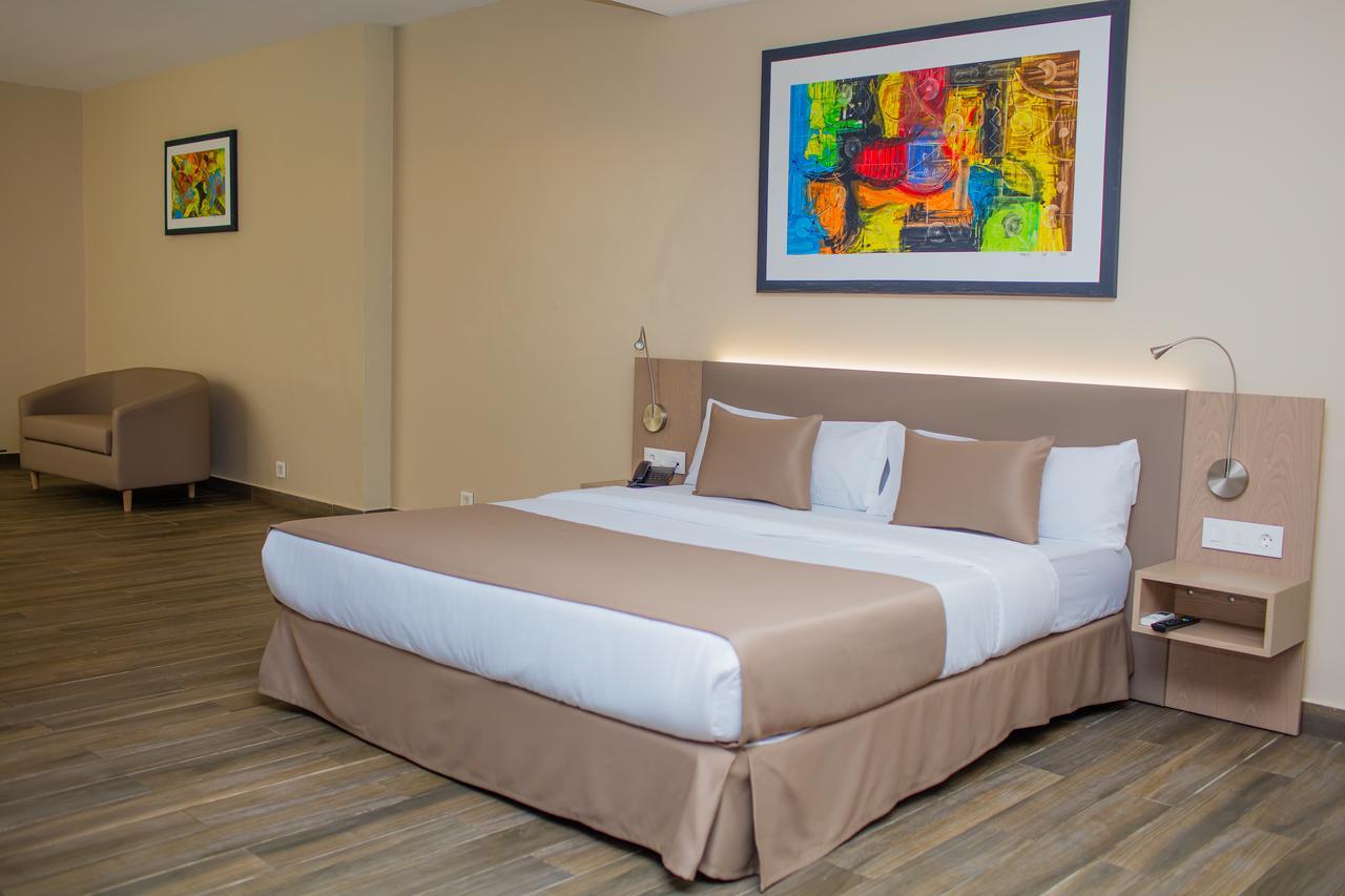 Fly Hotel Libreville Kültér fotó