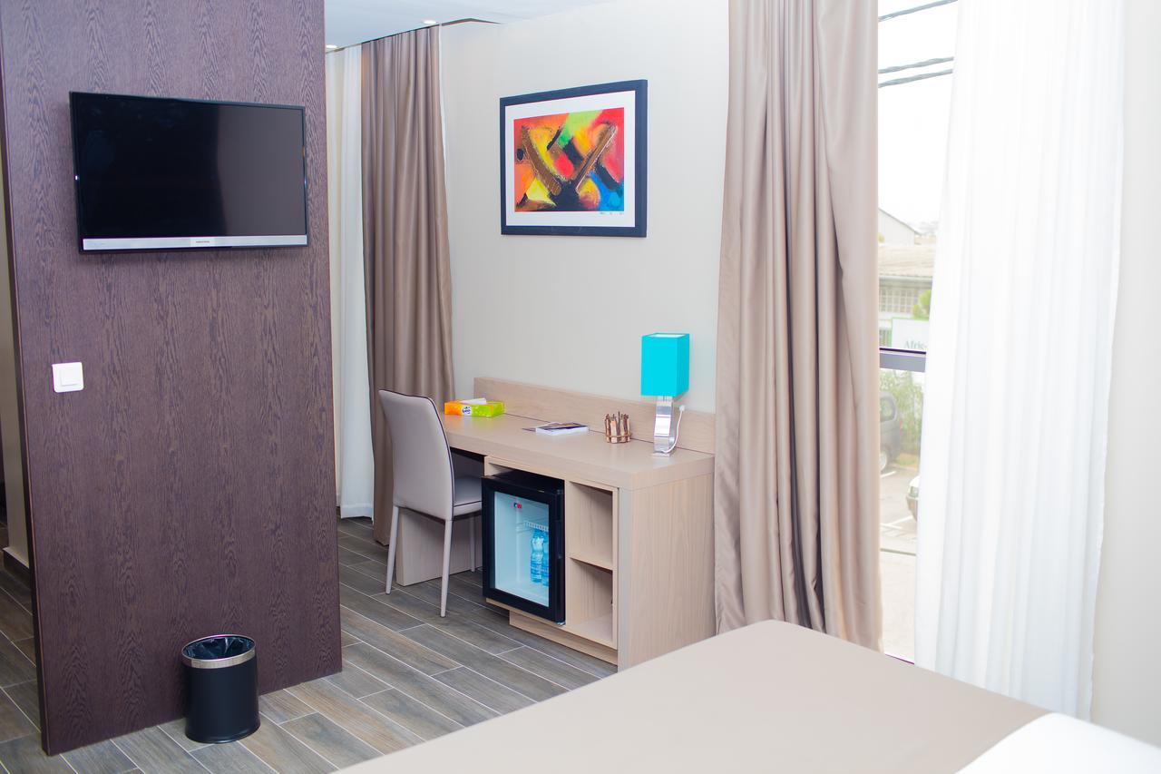 Fly Hotel Libreville Kültér fotó